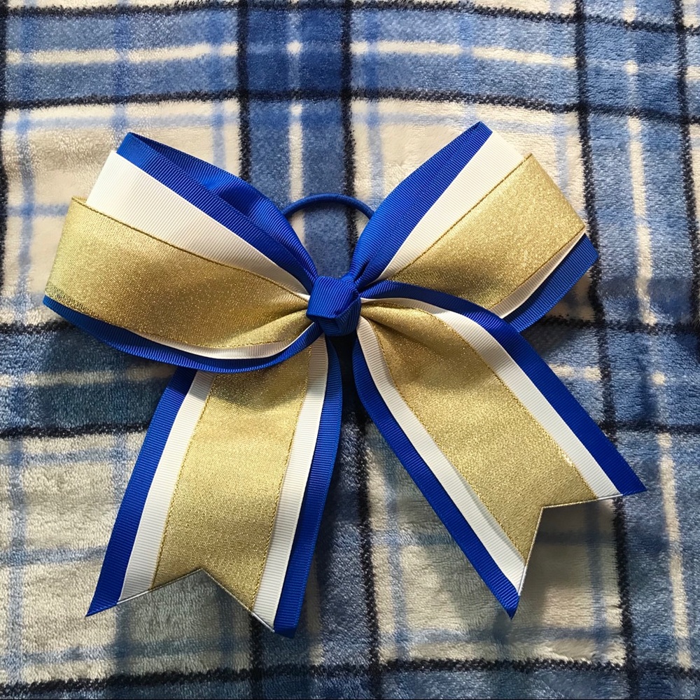 Cheer Bow